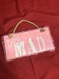 Stay Mad Hanging Sogn