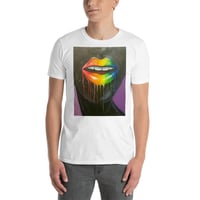 "Universal kiss" T-shirt