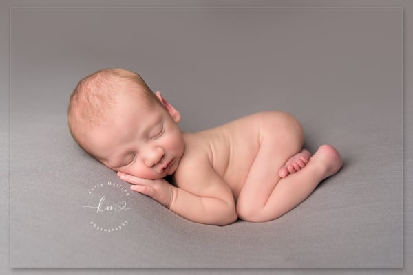 Image of Newborn Session Booking Fee