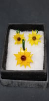 Sunflower earrings and pendant set