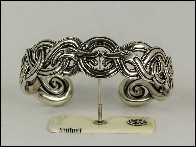 Kissing Dragons Open Bracelet Eske Storm