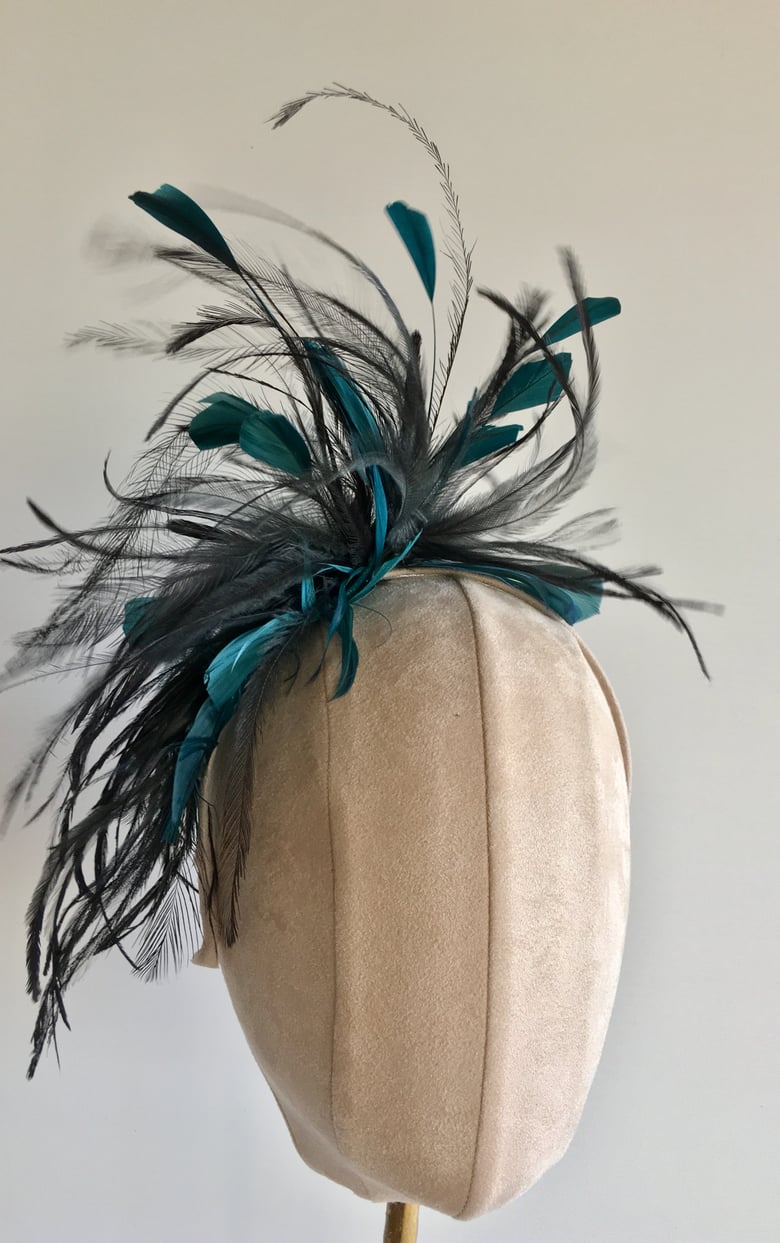 Image of Teal feather headpiece 