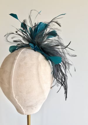 Image of Teal feather headpiece 