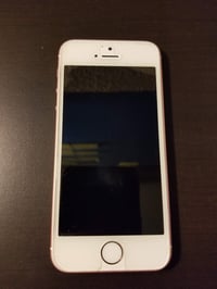 iPhone SE 32gb -For Parts Only