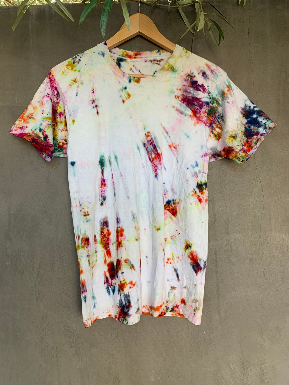 Image of rainbow tie dye vintage tee - small 2