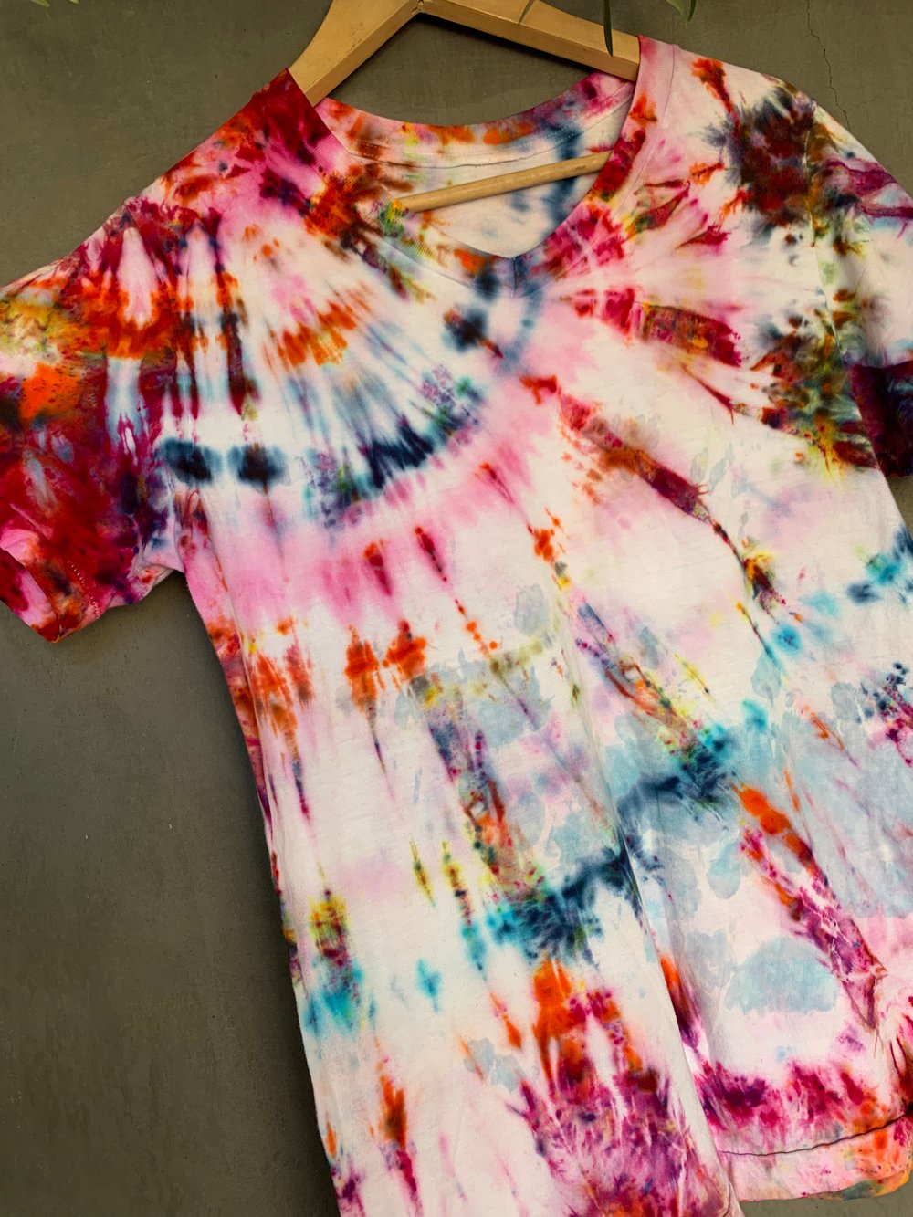 Image of rainbow tie dye vintage tee - vneck small