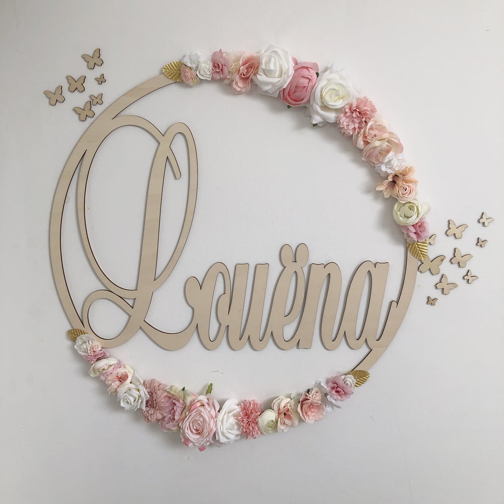 Image of Couronne fleurs prénom 60cm