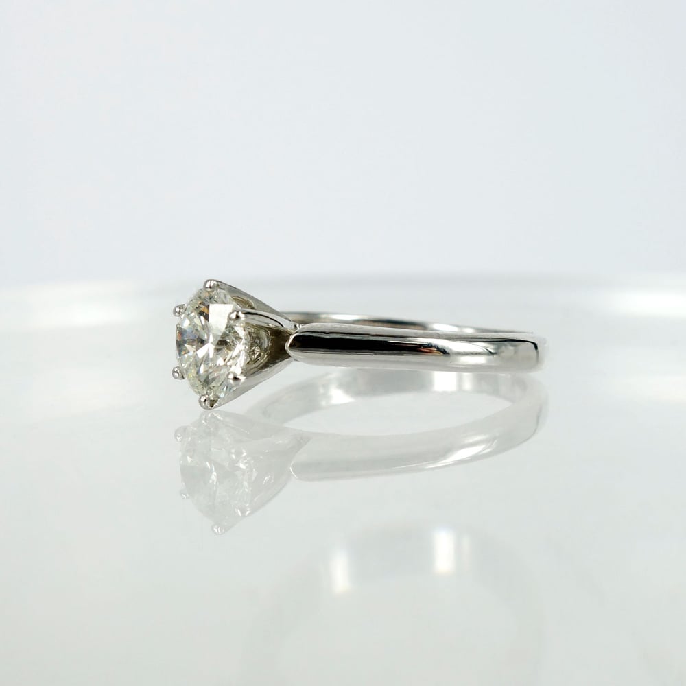 Image of Classic 18ct white gold solitaire diamond engagement ring. Pj5759