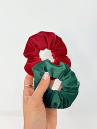 Image 1 of Chouchou en velours de Noël à l'unité