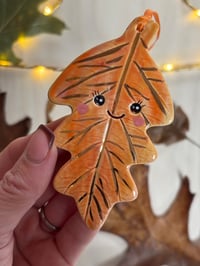 Image 1 of Mrs crunchy leaf