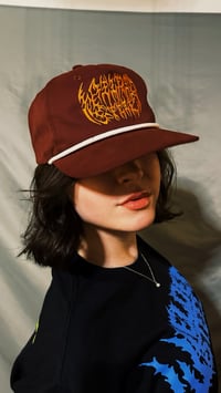 MAROON EMBROIDERED HAT