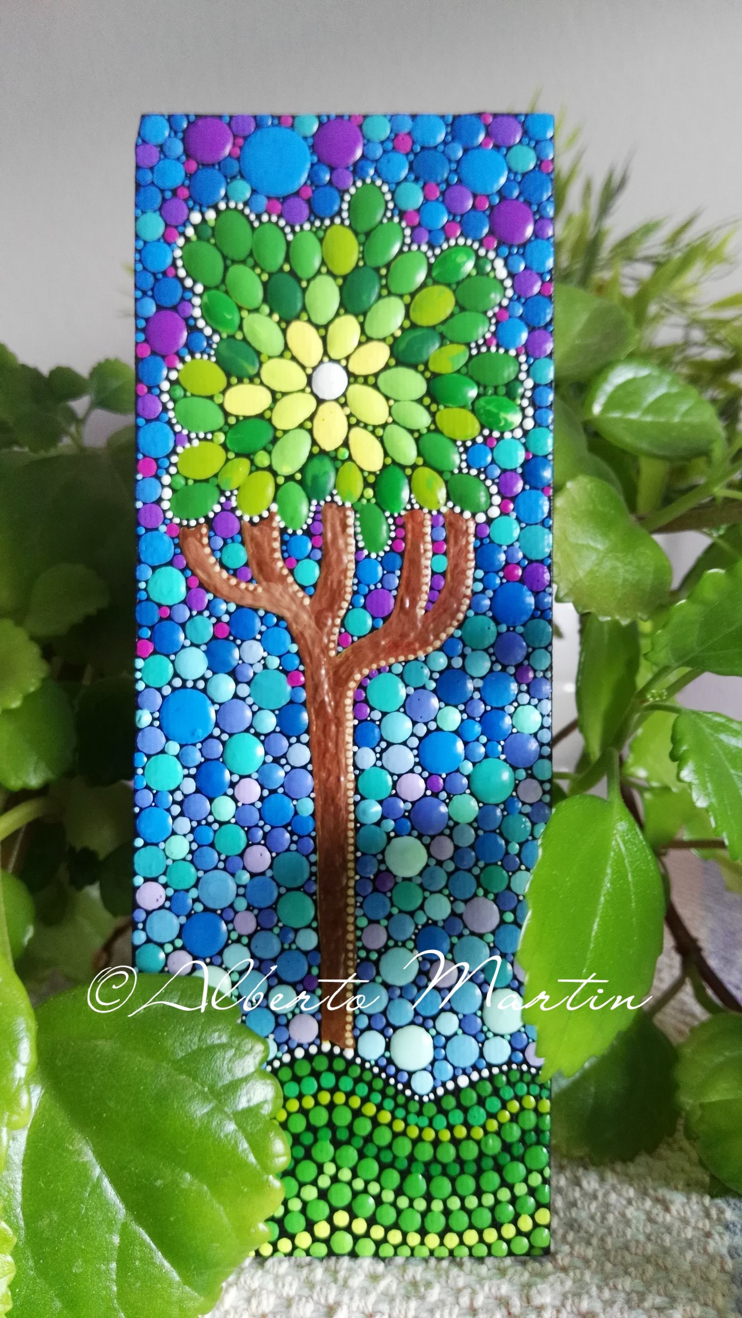 Image of Magnetic painted canvas dotart- Tree. Frigde Magnets by Alberto Martin