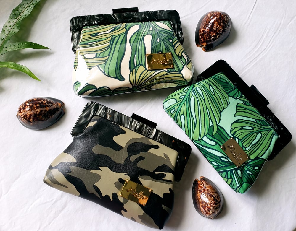 Image of Tahitian wallets monstera 