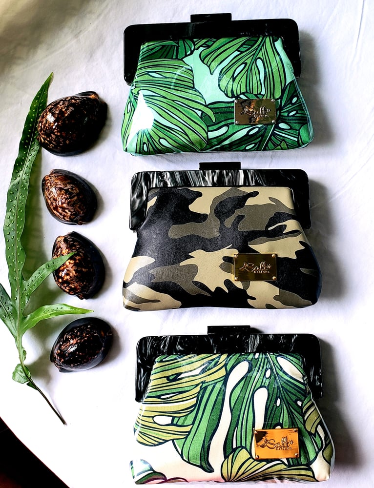 Image of Camo and Tahitian 