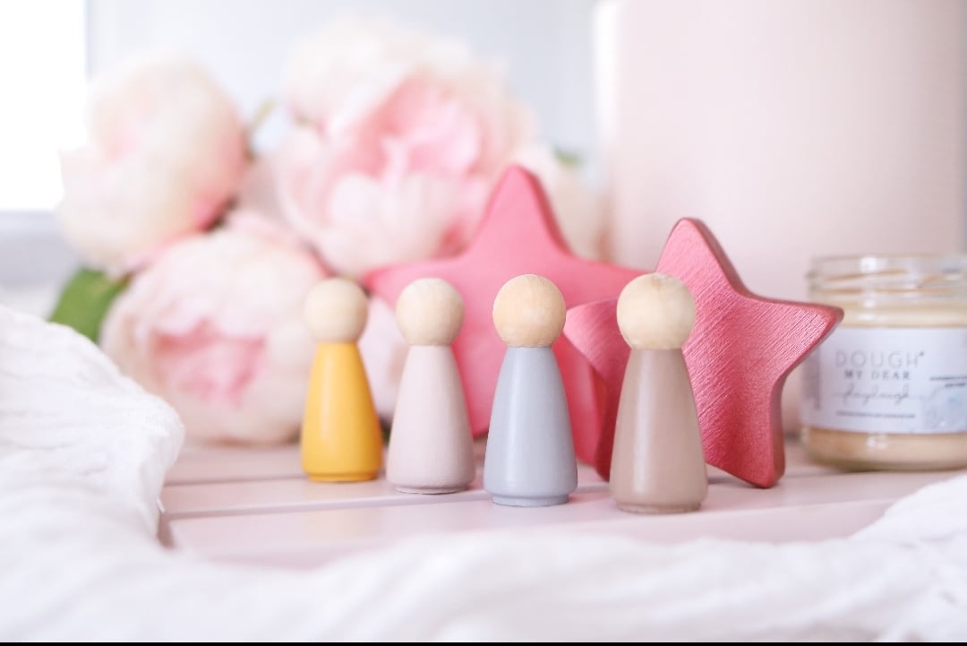 Image of Female Wooden Pegs (Set of 3)