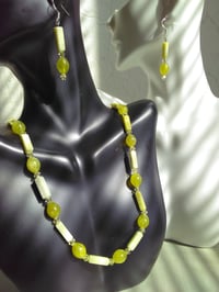 Image 2 of LEMON JADE NECKLACE SET