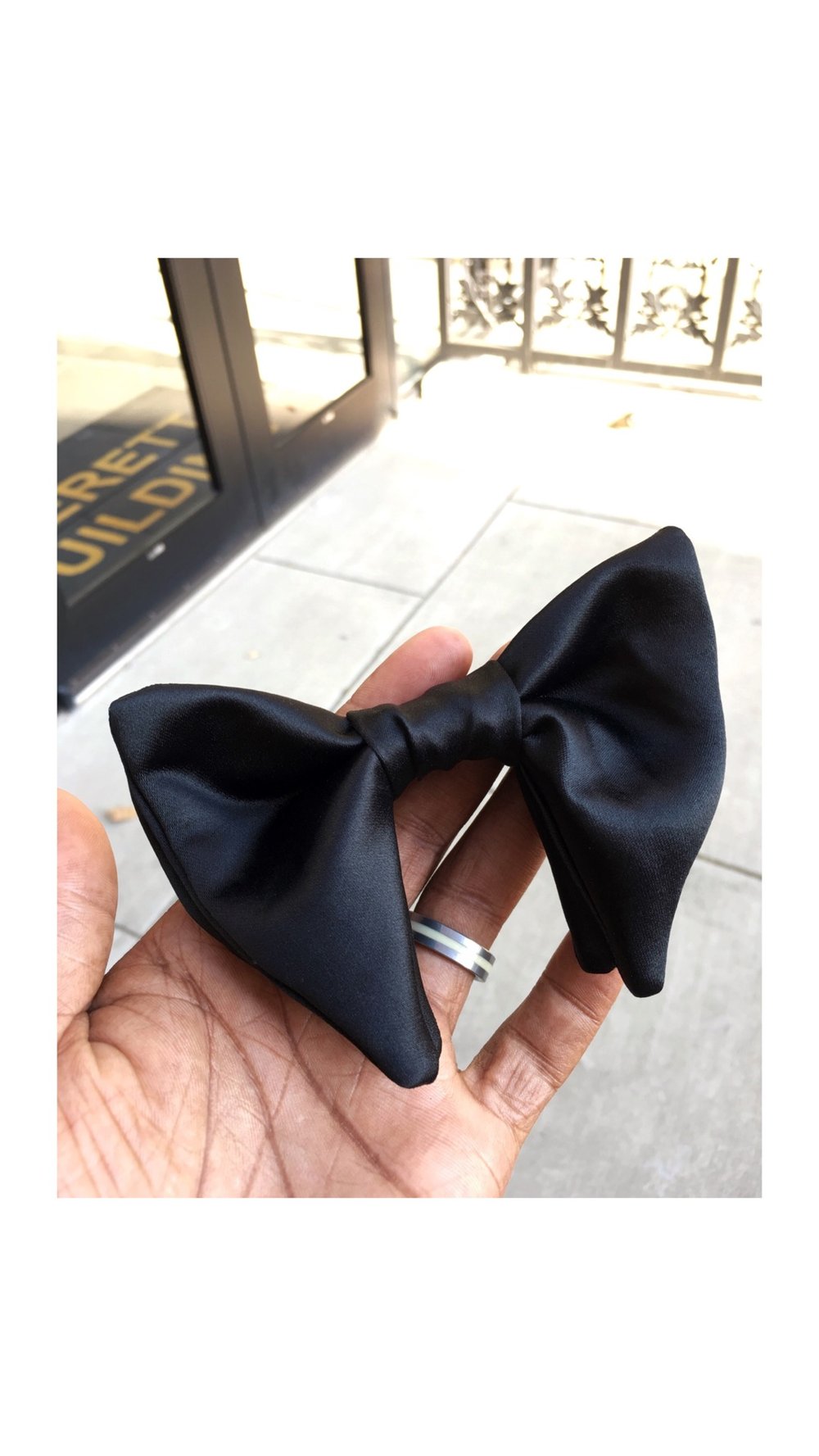 CLASSIC BLACK OVERSIZED | EVENT BOW TIE 