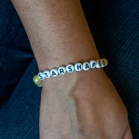 Image 2 of ‘Starshaped’ vintage glass pearl bracelet
