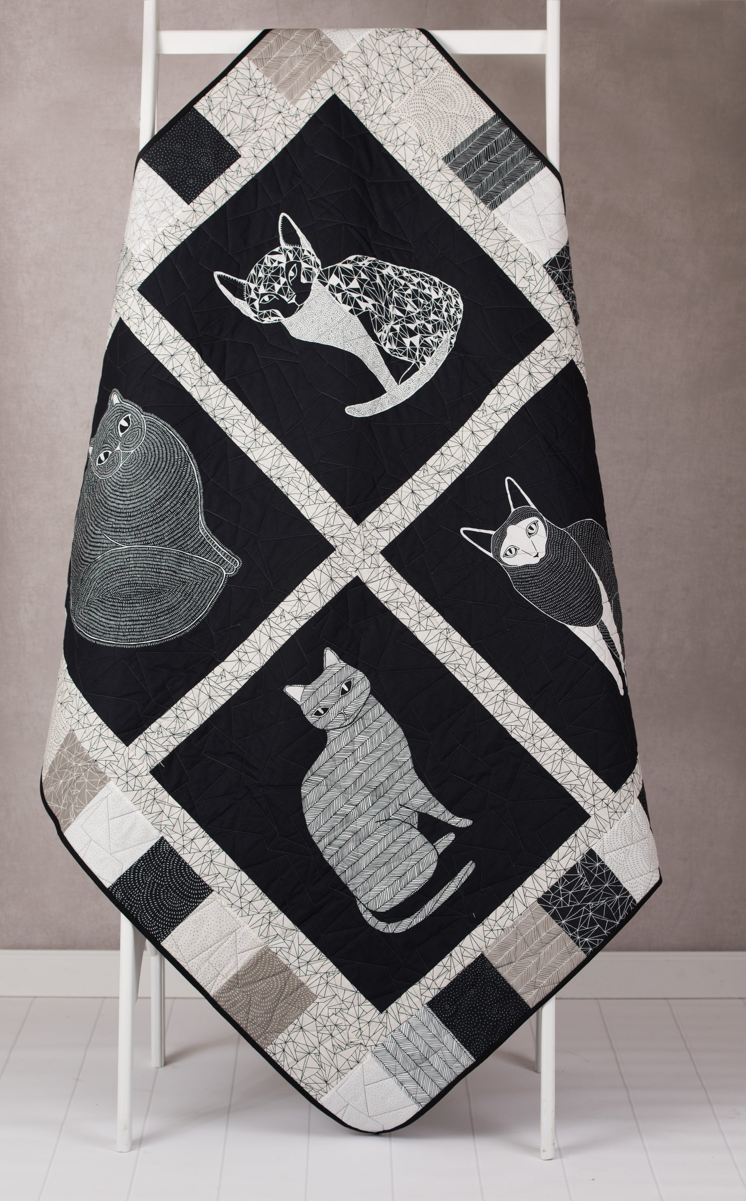 Image of Catnip large cat-black