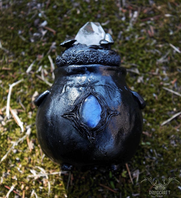 Image of Witches Brew Cauldron Jar I
