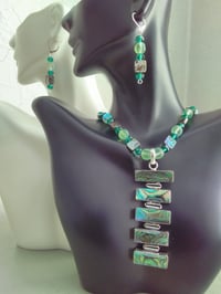 Image 2 of ABALONE TIERED PENDANT NECKLACE SET