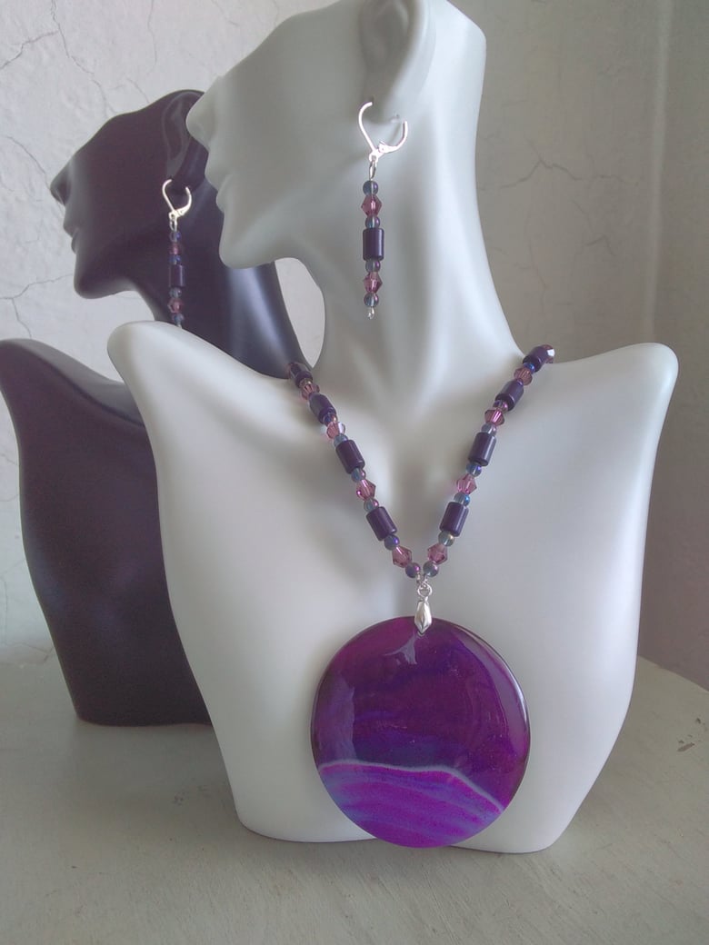 Image of ROUND PURPLE PENDANT NECKLACE SET