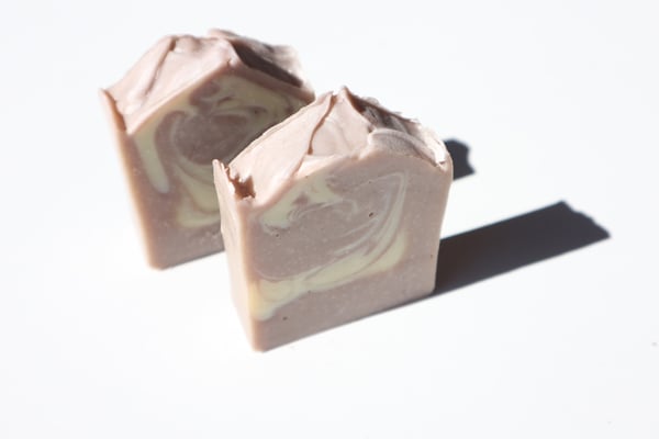 Image of Lavender, Patchouli + Peppermint Purple Clay Body Bar