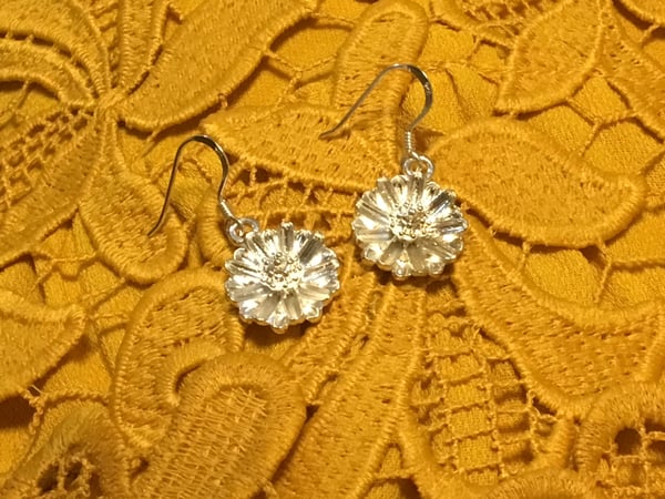 Image of Freesia earrings