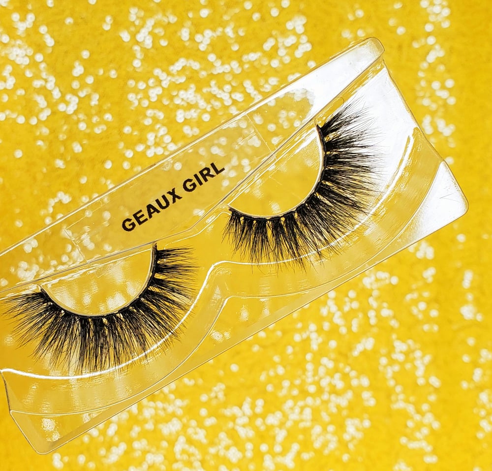 Image of LUXE LASHES