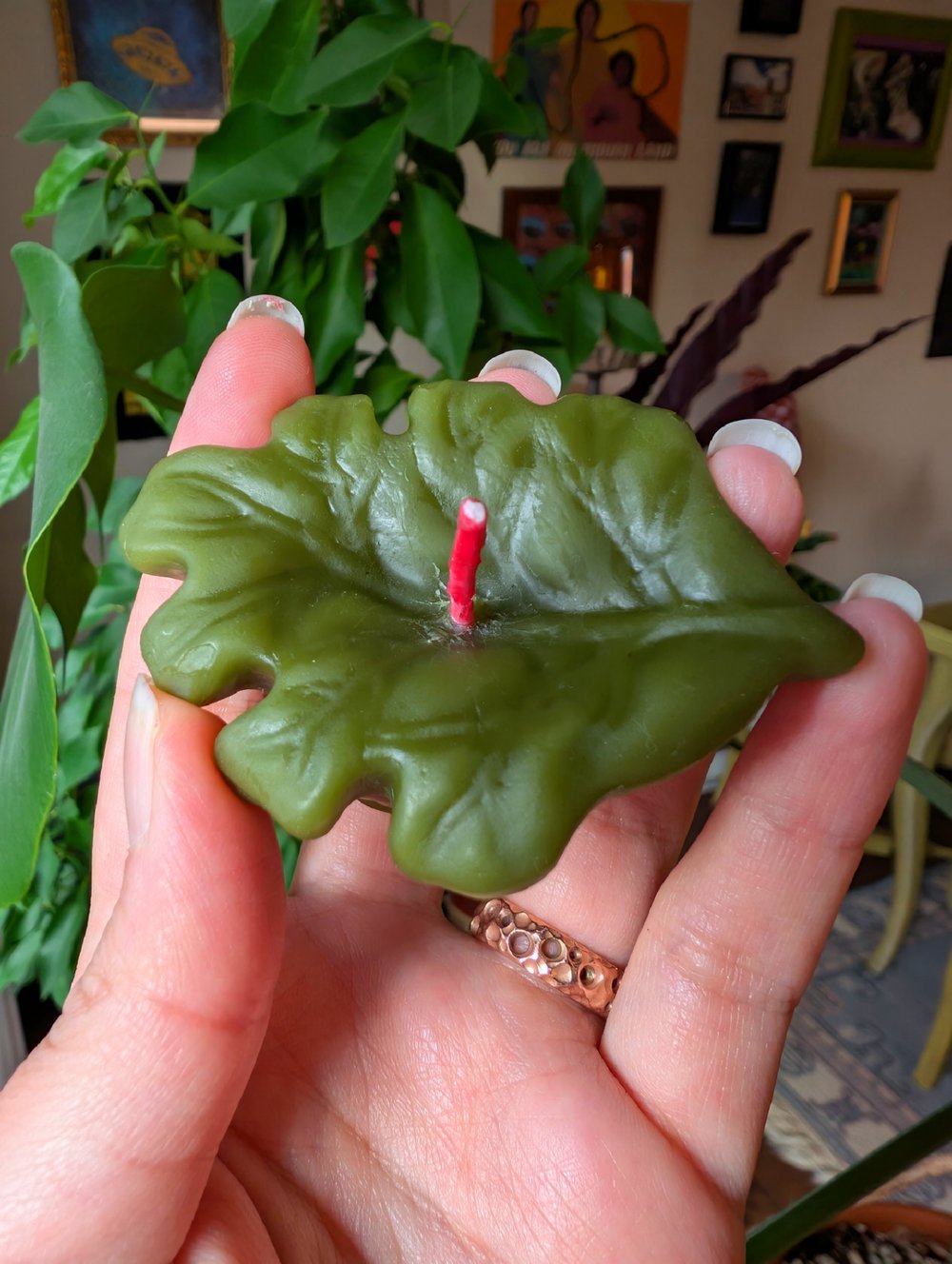 Image of Floating Oak Leaf Candle 