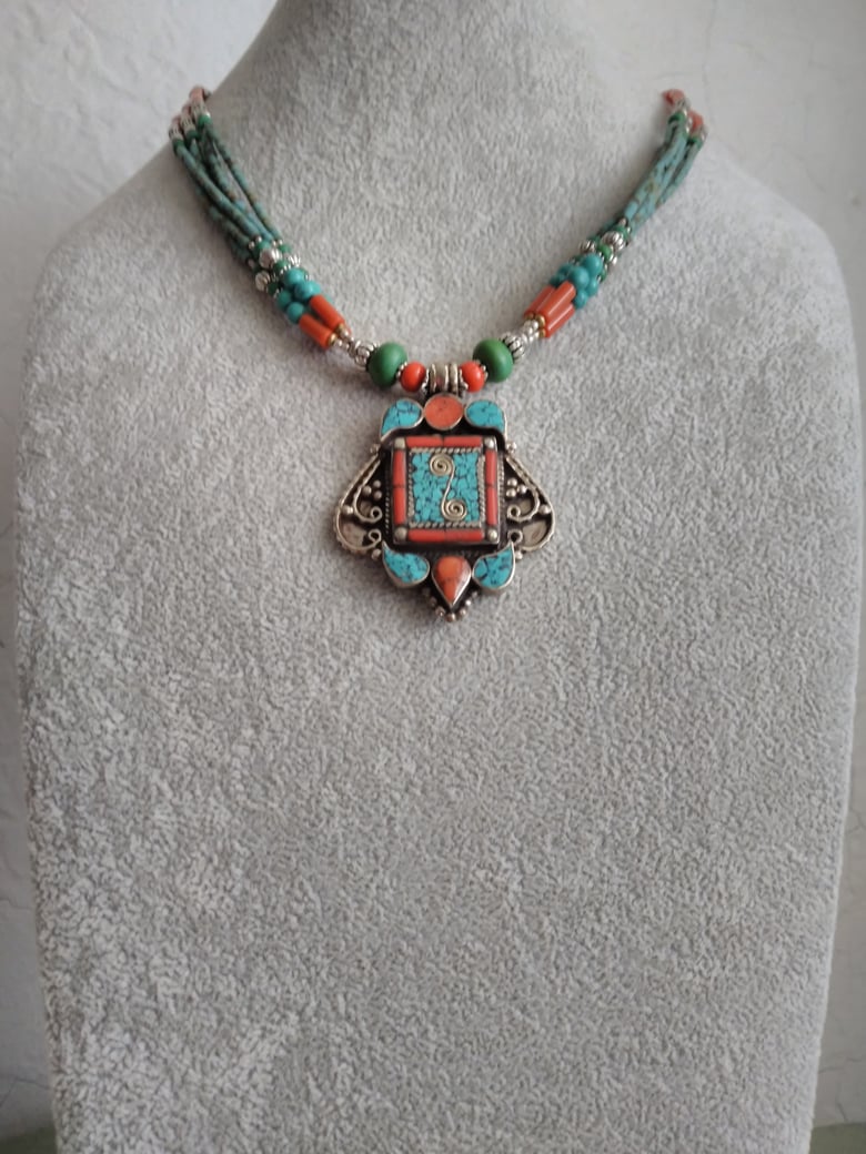 Image of TIBETAN SILVER NECKLACE