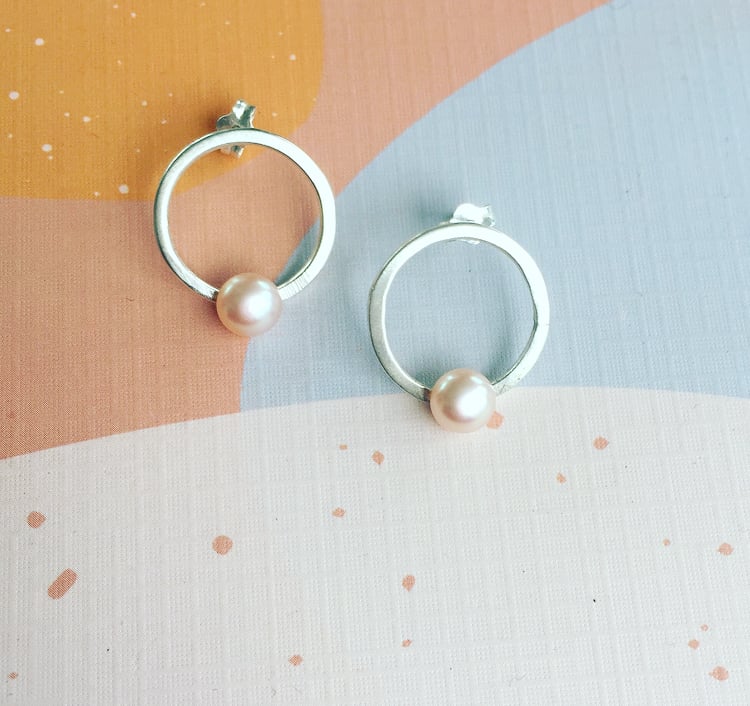 Image of Circle pearl studs 