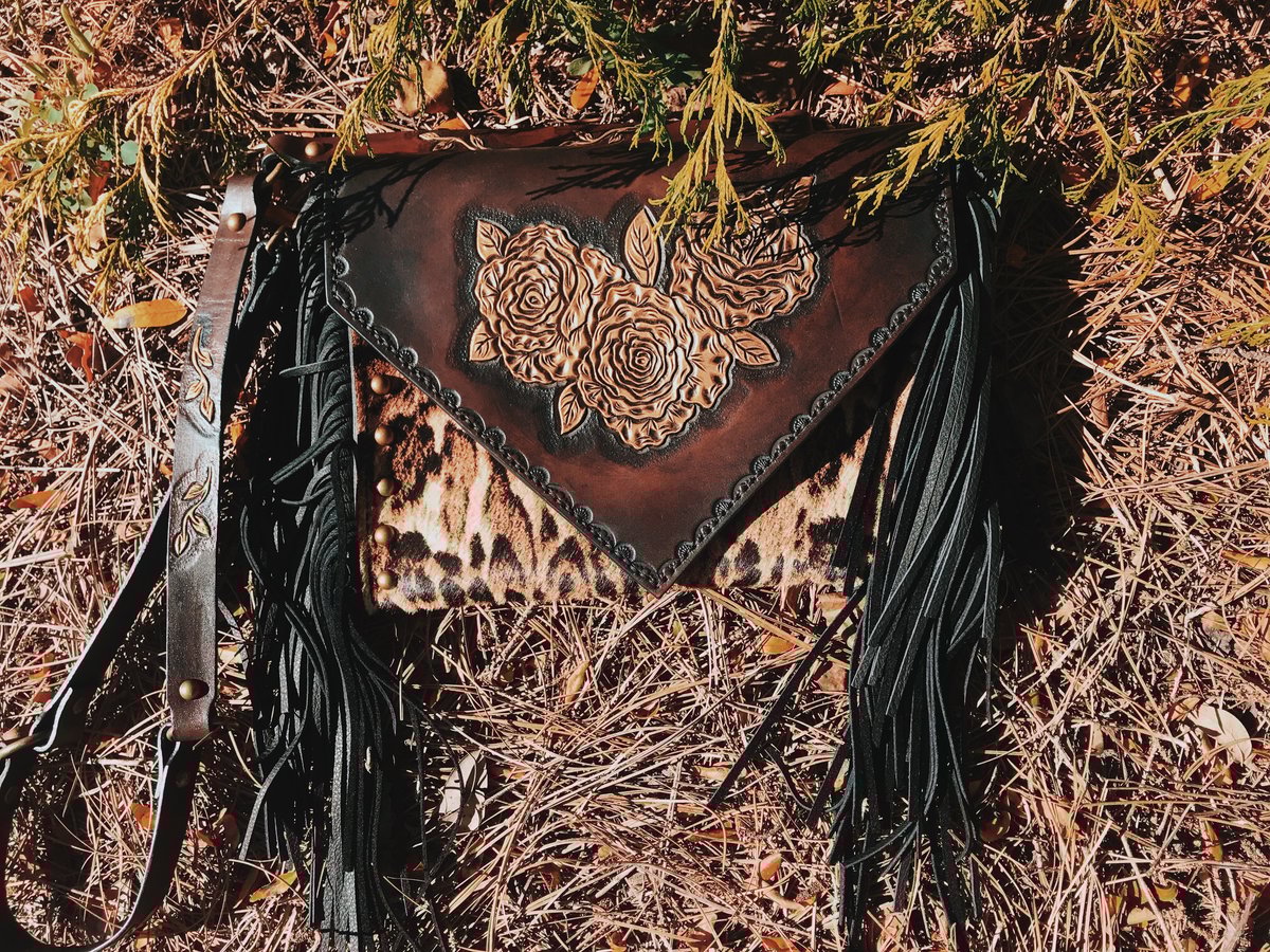 Image of Penny Crossbody/Clutch - Gold
