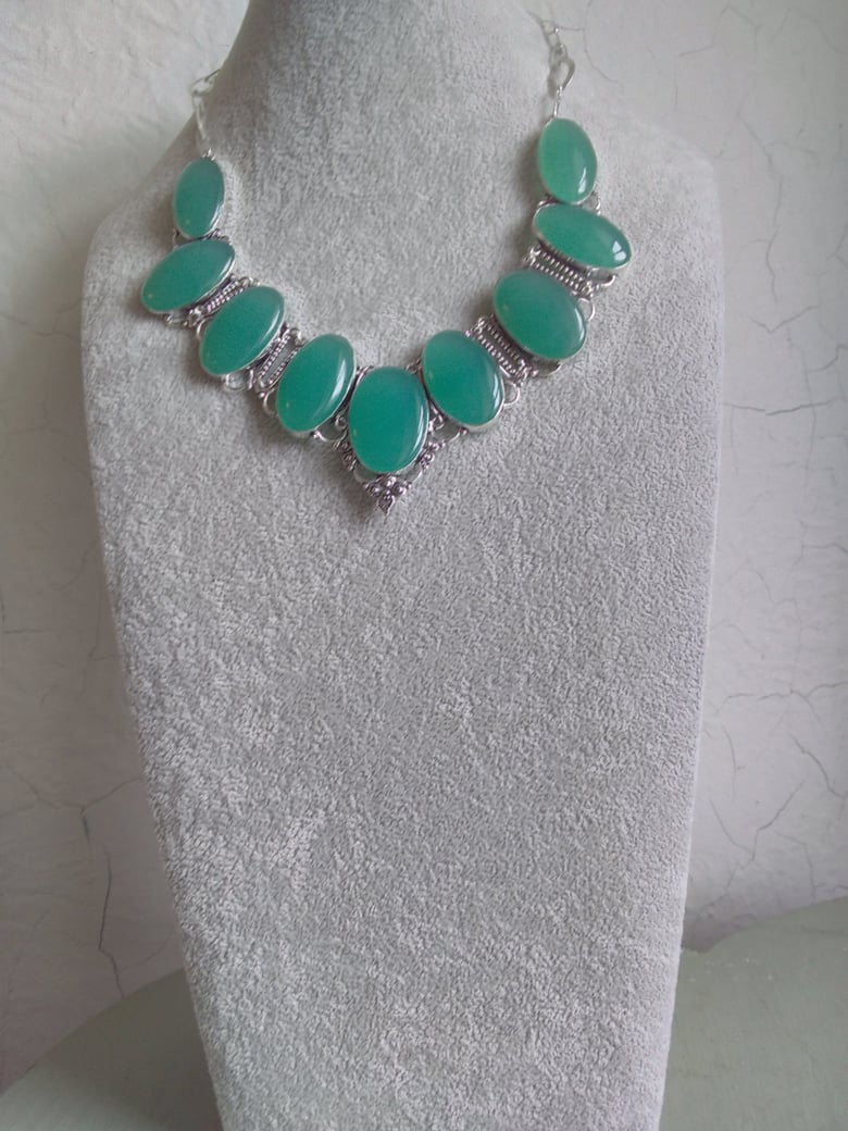 Image of ALL CHALCEDONY NECKLACE