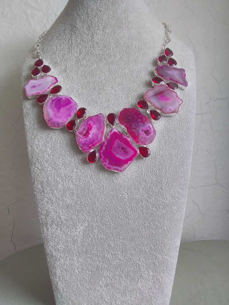 Image of PINK BOTSWANA AGATE AND GARNET NECKLACE