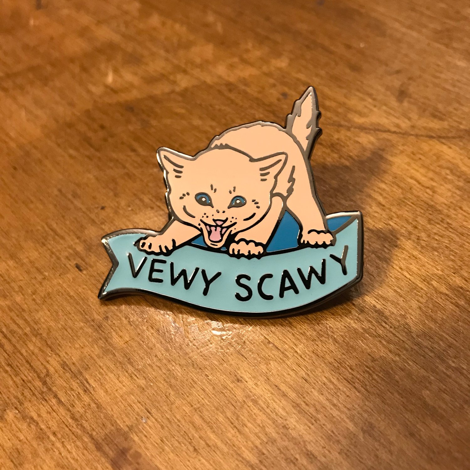 vewy scawy kitten pin kitten lady