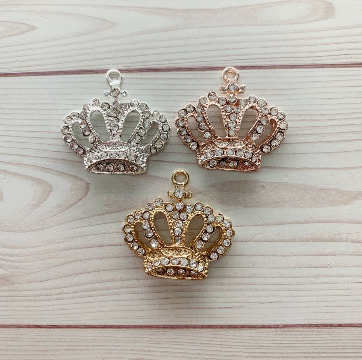 ☆BTS V・ジミン愛用☆ペンダントトップCROWN CHARM PENDANT