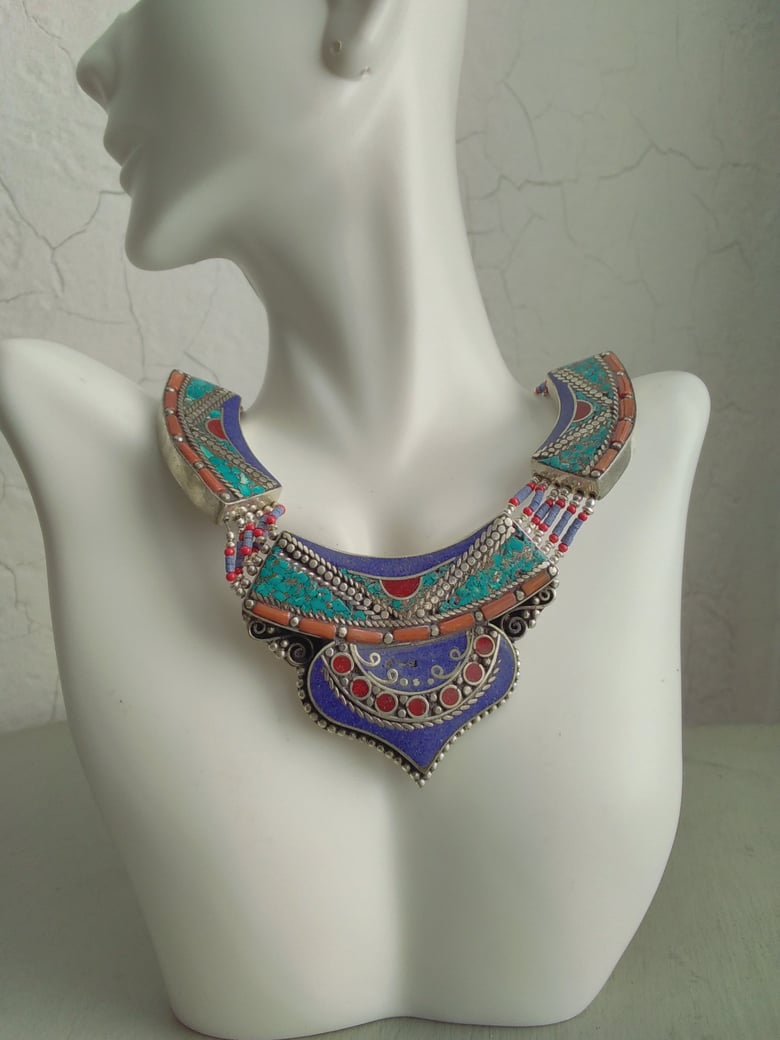 Image of TURQUOISE AND BLUES TIBETAN NECKLACE