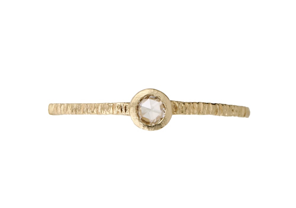 Image of Bark ring. A simple engagement ring. 18k. France