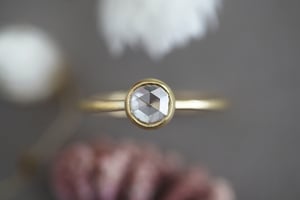Image of 18ct Gold 5mm White rose cut diamond ring (LON131)