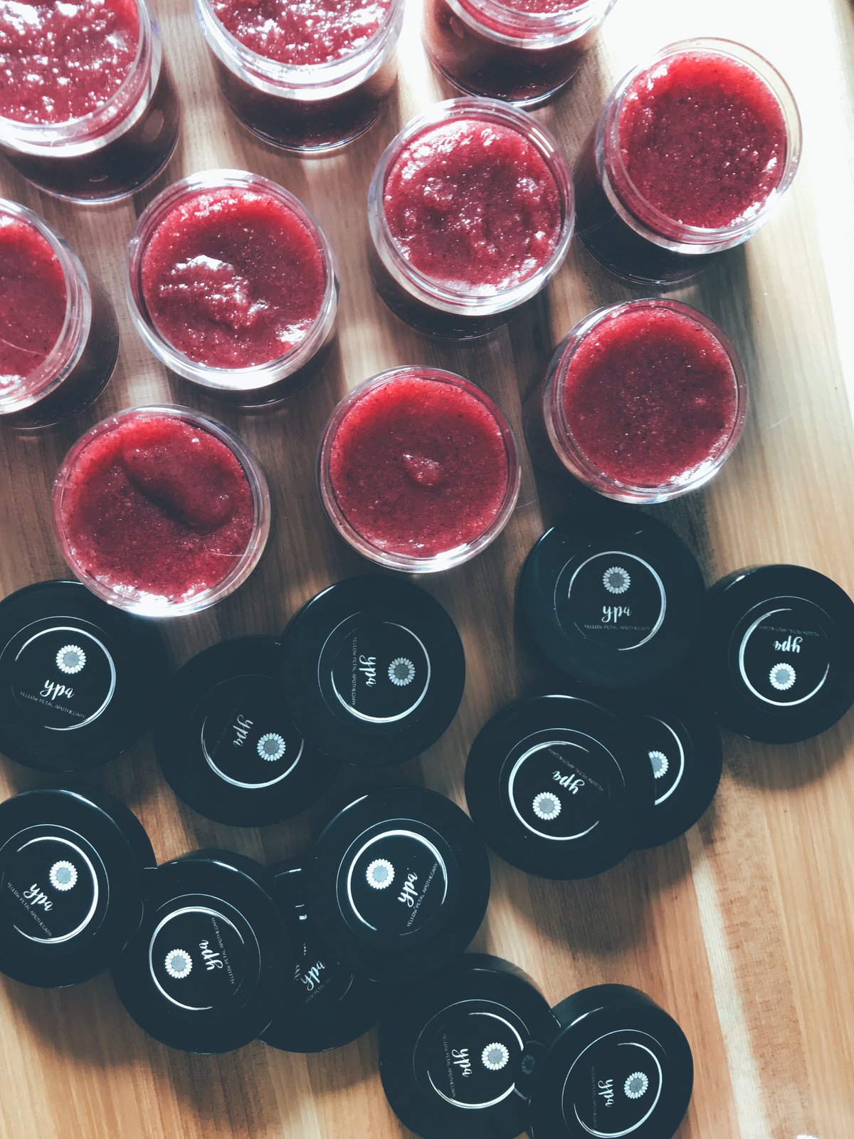 Image of all natural sugar scrub