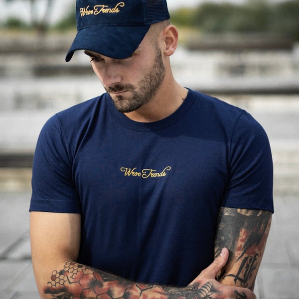 Image of NAVY/GOLD TEE