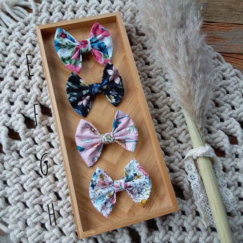 Image of Floral Bows