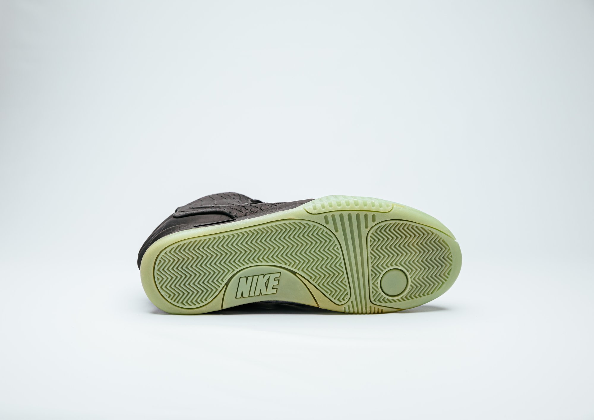 Nike Yeezy 2 - Solar Red | ALLSOLEDOUT