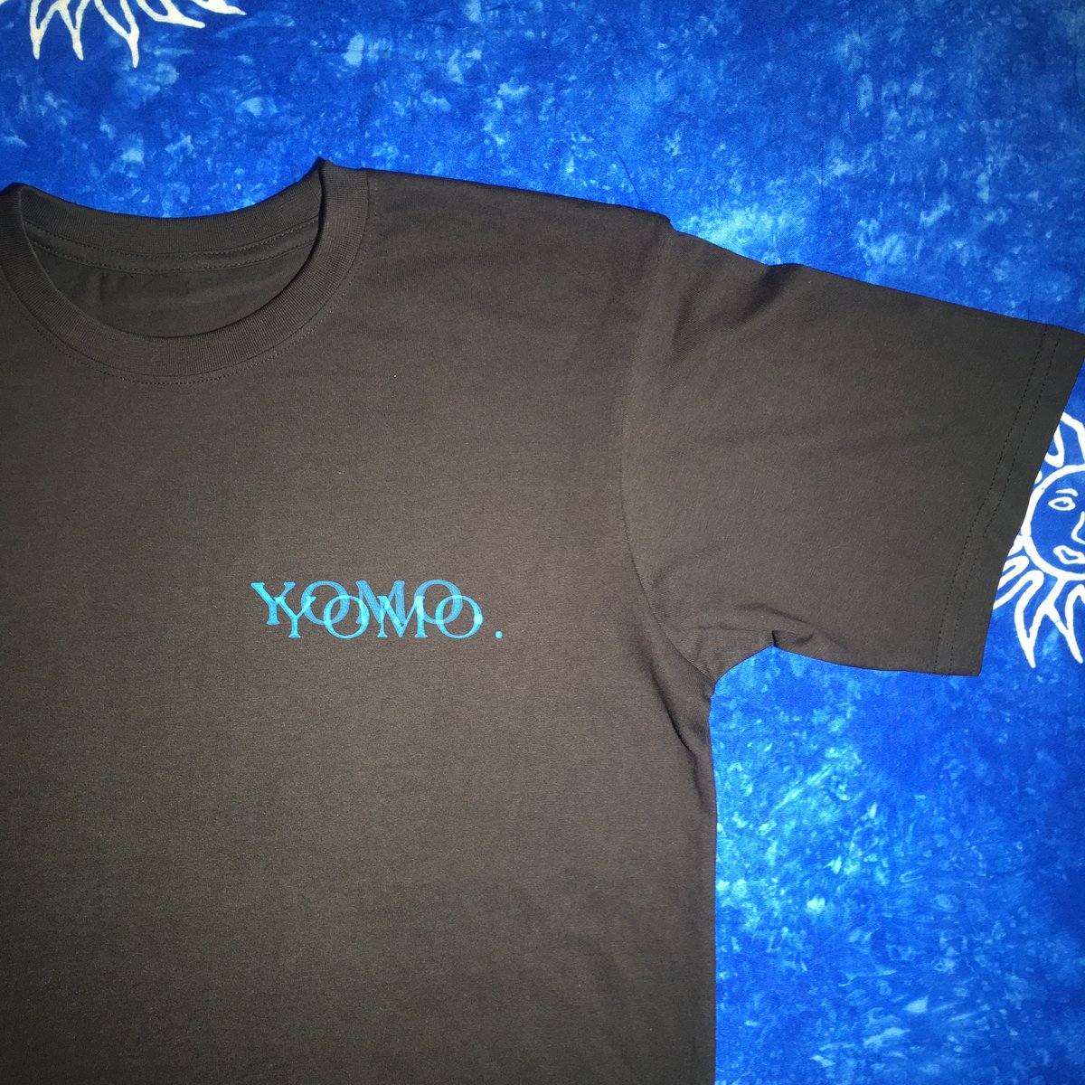 Yomo. Double Logo