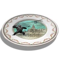 Image 2 of Kingnientas - Vintage Spanish Porcelain Plate - King Kong #0660