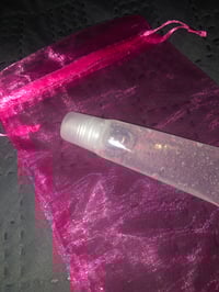 Image 4 of Drippy gloss