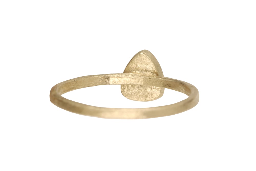 Image of Grey rose cut diamond engagement ring. 18K. Cohete