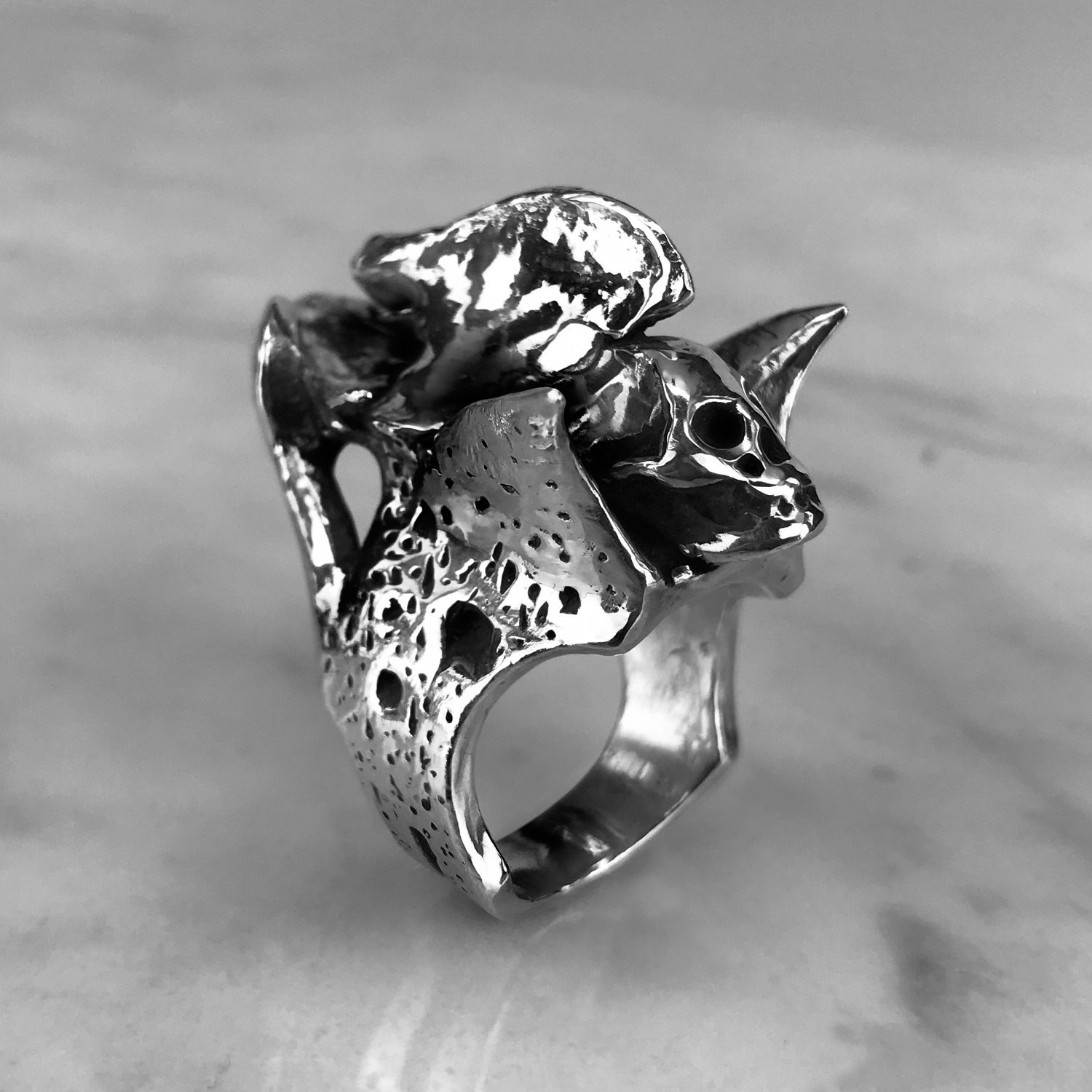 Ins Gothic Punk Frog Skull Heart Rings for Couple Women Men Vintage Spider  Black Dice Geometric Finger Ring Jewelry Party Gift - AliExpress