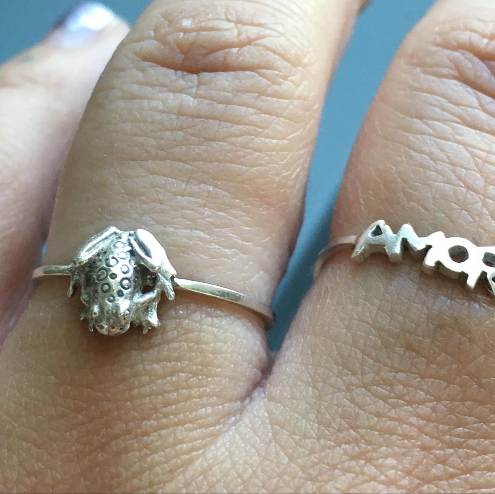 Image of Little frog ring